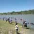 Acuden más de 800 personas a la playita de Río Bravo.