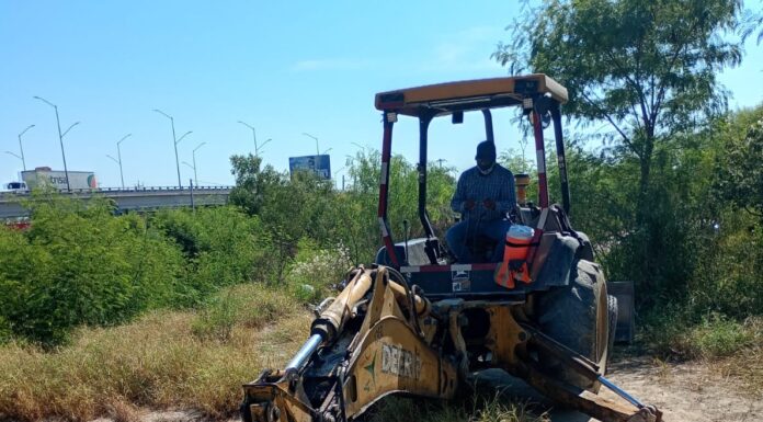 REPARA COMAPA TUBO DEL EMISOR DEL CÁRCAMO 14 EN COLONIA VOLUNTAD Y TRABAJO