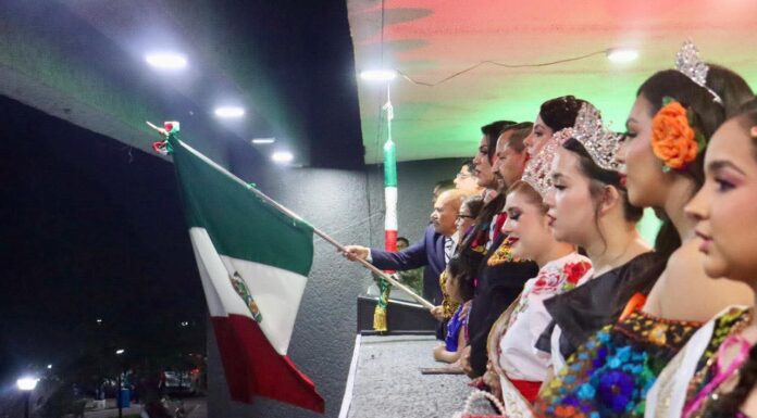 RAMIRO CORTEZ BARRERA ENCABEZA GRITO DE INDEPENDENCIA EN MIGUEL ALEMÁN