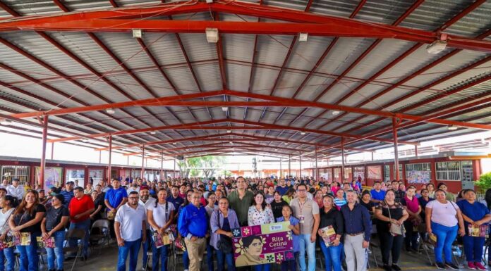 ENTREGARON GOBIERNOS FEDERAL Y MUNICIPAL BECAS DE EDUCACIÓN BÁSICA EN REYNOSA