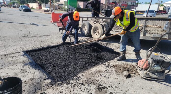 AVANZA PROGRAMA DE BACHEO EN DÍAZ ORDAZ