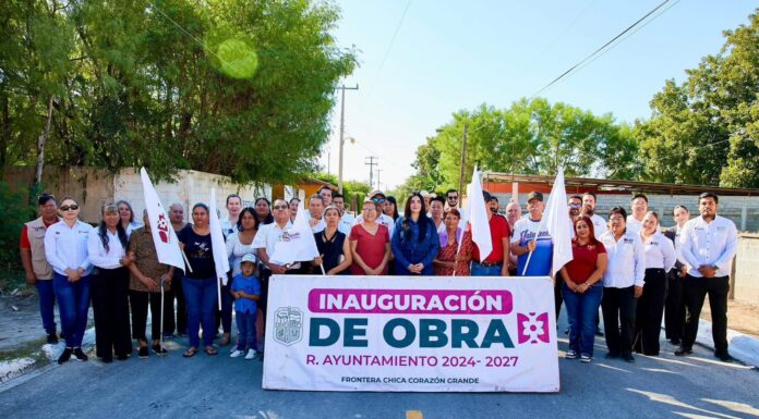 INAUGURAN PAVIMENTACIÓN DE CALLE QUINTA