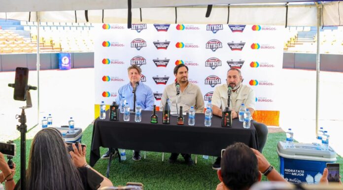 PRESENTÓ CARLOS PEÑA ORTIZ CARTELERA DEL BEISBOL PROFESIONAL CON LOS VENADOS DE MAZATLÁN