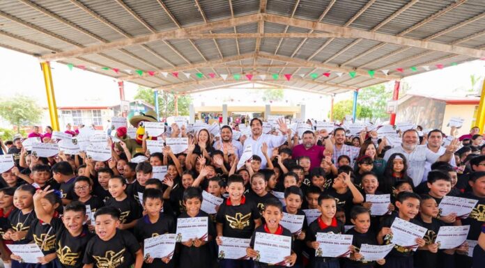 RECONOCIÓ ALCALDE DE REYNOSA A GUARDIANES DEL ORDEN EN LA ESCUELA PRIMARIA MOCTEZUMA