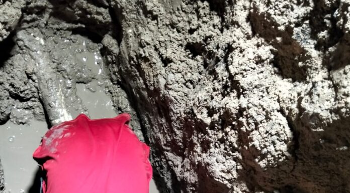 REPARÓ COMAPA FUGAS DE AGUA POTABLE EN DIFERENTES SECTORES DE LA CIUDAD