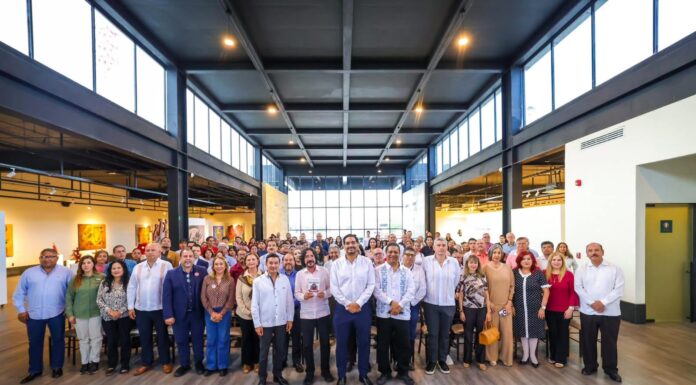 PRESENTACIÓN DEL LIBRO «DIEZ BATALLAS QUE CAMBIARON A MÉXICO» DE PEDRO SALMERÓN SANGINÉS