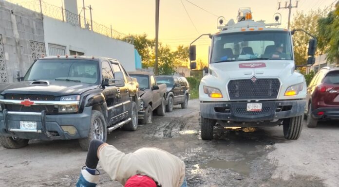 ATENDIÓ COMAPA REPORTES DE SONDEO Y LIMPIEZA DE POZOS EN COLONIA VILLA ESMERALDA