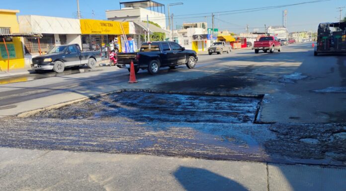 REFUERZAN ACCIONES DE BACHEO PARA GARANTIZAR VIALIDADES SEGURAS EN REYNOSA