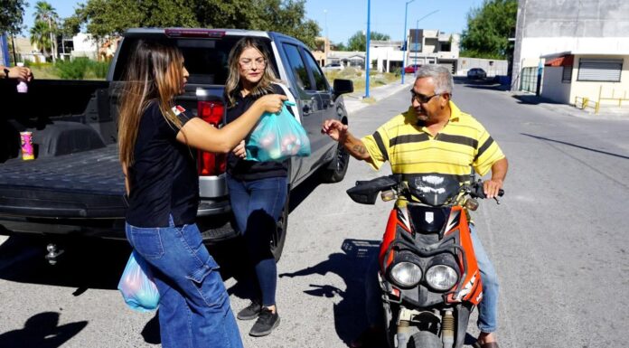 A TRAVÉS DE BIENESTAR, EL GOBIERNO DEL BIOL. RAMIRO CORTEZ BARRERA REALIZA NUEVA ENTREGA DE FRUTAS Y VERDURAS A FAMILIAS