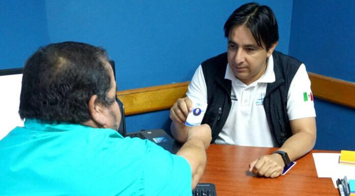 INVITAN A PERSONAS CON DISCAPACIDAD A TRAMITAR SU CREDENCIAL EN LA DIRECCIÓN DE GRUPOS VULNERABLES PARA OBTENER DESCUENTOS EN CLÍNICAS Y NEGOCIOS SOLIDARIOS