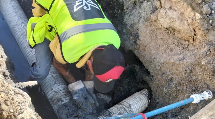INICIÓ COMAPA LABORES DE REHABILITACIÓN DE DRENAJE SANITARIO EN LA COLONIA LA CAÑADA