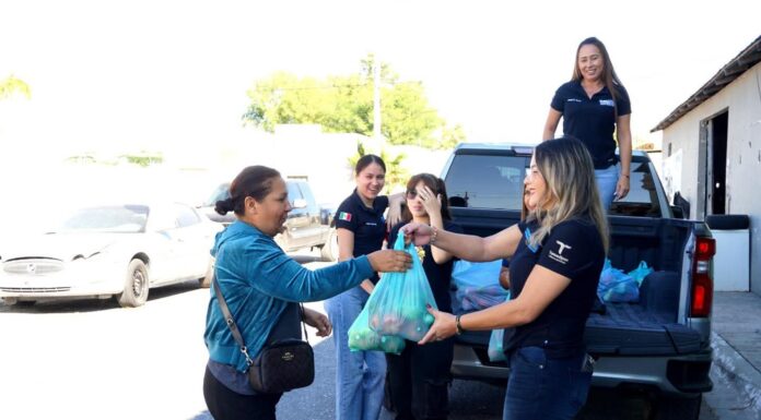 ENTREGAN APOYOS ALIMENTARIOS A FAMILIAS DE MIGUEL ALEMÁN