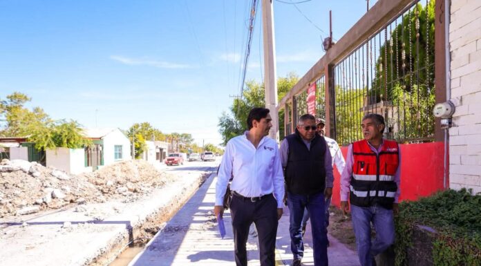 CONSTRUYE GOBIERNO DE CARLOS PEÑA ORTIZ, REFUERZO EN LA RED DE AGUA POTABLE