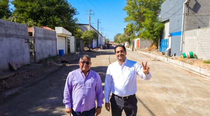 PAVIMENTA GOBIERNO DE CARLOS PEÑA ORTIZ LA CALLE CHIAPAS EN LA ESFUERZO NACIONAL