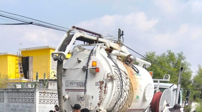 SONDEÓ COMAPA REDES SANITARIAS EN LA COLONIA PRESA LA LAGUNA