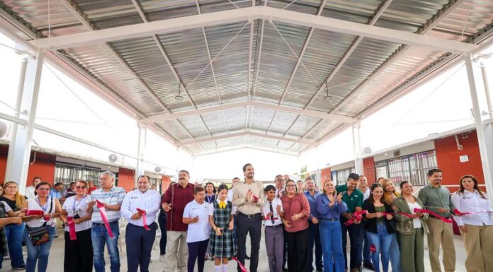 ENTREGA CARLOS PEÑA ORTIZ TECHUMBRE METÁLICA A PRIMARIA AQUILES SERDÁN EN REYNOSA