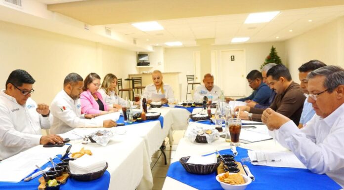 PRESIDE EL BIOL. RAMIRO CORTEZ BARRERA LA SEXTA SESIÓN ORDINARIA DEL CONSEJO DE ADMINISTRACIÓN DE LA COMAPA