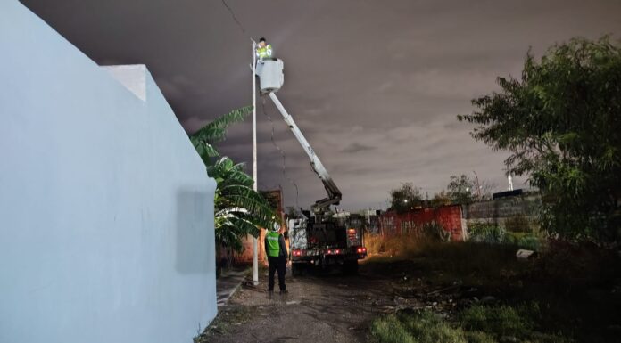 REFUERZA ALCALDE CARLOS PEÑA ORTIZ ILUMINACIÓN PÚBLICA EN REYNOSA