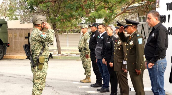 FELICITA EL GOBIERNO DEL BIOL. RAMIRO CORTEZ BARRERA AL CORONEL FIDEL HERNÁNDEZ HERNÁNDEZ AL ASUMIR LA COMANDANCIA DEL 25/o. REGIMIENTO DE CABALLERÍA MOTORIZADO