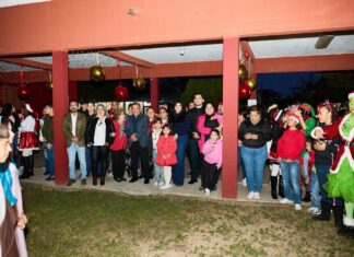 ENCIENDEN LA NAVIDAD EN SECUNDARIA CLUB DE LEONES
