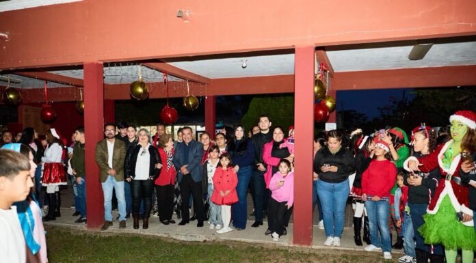 ENCIENDEN LA NAVIDAD EN SECUNDARIA CLUB DE LEONES