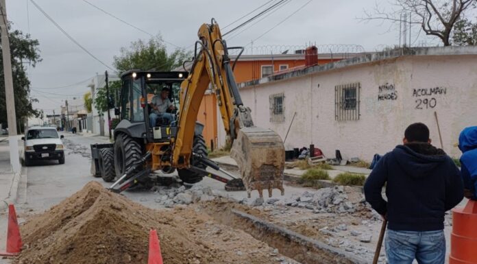 INICIÓ COMAPA REHABILITACIÓN DE TUBERÍA SANITARIA EN LA COLONIA 5 DE DICIEMBRE