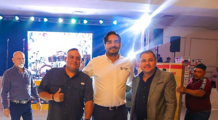 CELEBRÓ COMAPA DE REYNOSA POSADA NAVIDEÑA CON EL ALCALDE CARLOS PEÑA ORTIZ