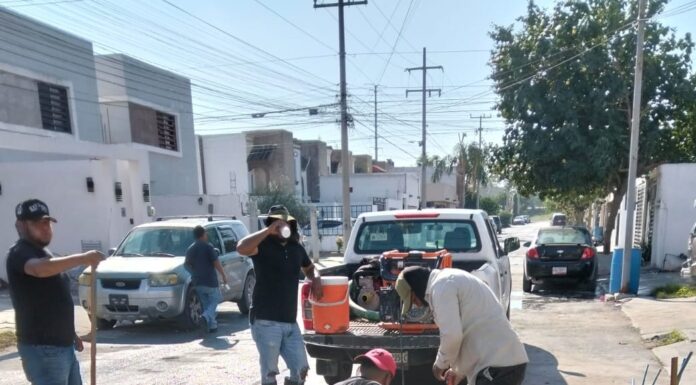 ATIENDE COMAPA FUGAS DE AGUA POTABLE EN DIFERENTES SECTORES DE LA CIUDAD