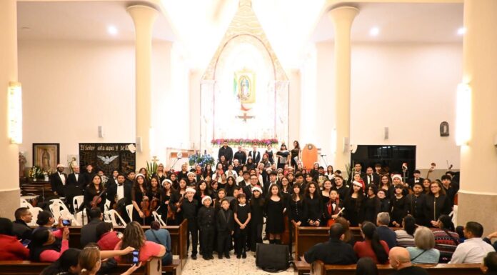 PRESENTÓ GOBIERNO DE CARLOS PEÑA ORTIZ CONCIERTO FINAL DE RECITALES NAVIDEÑOS 2025