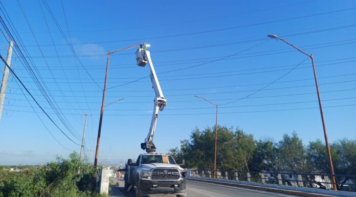 REHABILITA GOBIERNO DE REYNOSA ALUMBRADO DE LA AVENIDA MÉXICO