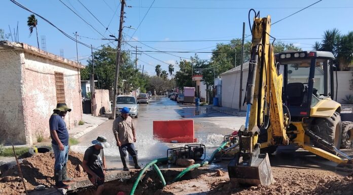 CONCLUYÓ COMAPA FUGA DE AGUA POTABLE EN COLONIA SANTA CECILIA