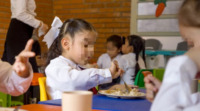 ATIENDE DIF-REYNOSA A FAMILIAS CON SERVICIO EN GUARDERÍA NÚMERO 2
