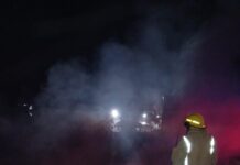 CONTROLAN INCENDIO EN BASURERO CLANDESTINO A ORILLAS DEL RÍO SAN JUAN EN CAMARGO