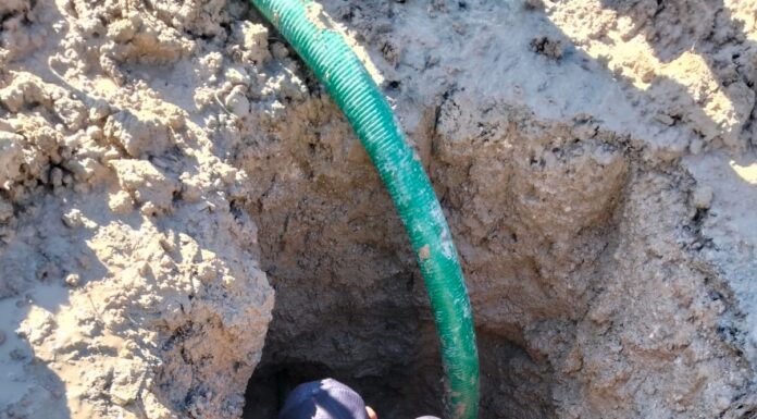ATENDIÓ COMAPA REPORTES DE FUGAS DE AGUA POTABLE EN DISTINTOS SECTORES DE LA CIUDAD