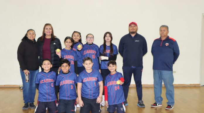 SÓLIDO APOYO DE CARLOS PEÑA ORTIZ A ELIMINATORIA REGIONAL DE BÉISBOL 5