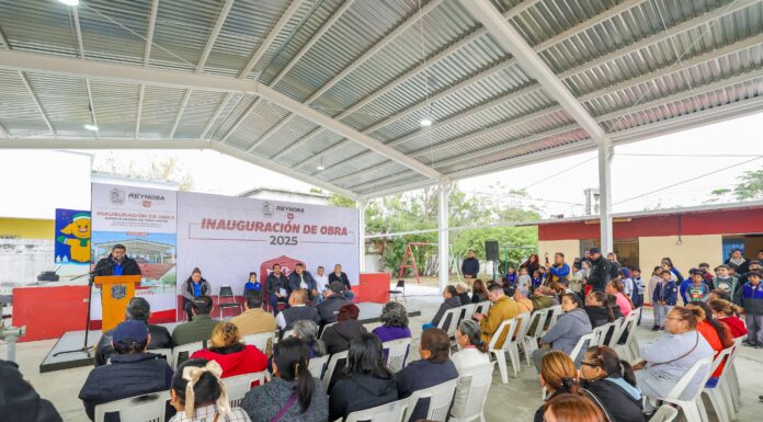 «MOTIVA INFRAESTRUCTURA ESCOLAR A NIÑOS Y NIÑAS DE REYNOSA», DIRECTOR DE ESCUELA PRIMARIA.