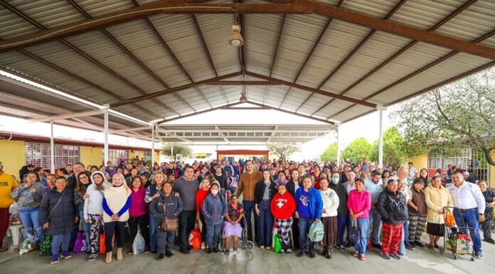APORTÓ DIF-REYNOSA APOYOS MÉDICOS A FAMILIAS DE LA COLONIA ARCOIRIS