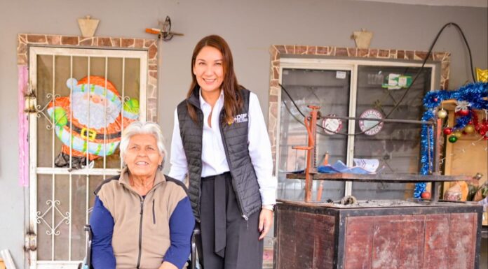 REALIZA DIF-REYNOSA ENTREGA DE SILLAS DE RUEDAS EN LA COLONIA PEDRO J. MÉNDEZ