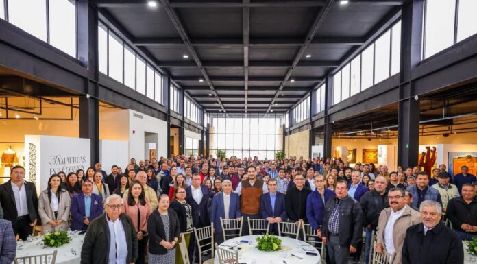 REUNIÓN DE UNIDAD ENCABEZARON CARLOS PEÑA ORTIZ Y LOS DIRIGENTES SINDICALES REYNALDO GARZA ELIZONDO Y EDMUNDO GARCÍA ROMÁN