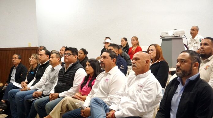 EN LA 31ª. SEMANA NACIONAL DE INFORMACIÓN “COMPARTIENDO ESFUERZOS”, OFRECEN INTERESANTE CONFERENCIA EN LA PRESIDENCIA MUNICIPAL
