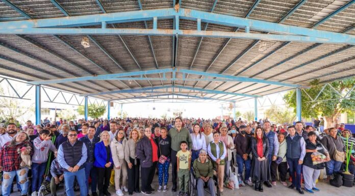 PRESIDIÓ CARLOS PEÑA ORTIZ LA BRIGADA DIF EN TU COLONIA, EN LA INDEPENDENCIA