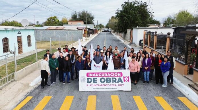 INAUGURAN ALCALDESA Y VECINOS PAVIMENTACIÓN DE LA CALLE SEXTA EN DÍAZ ORDAZ