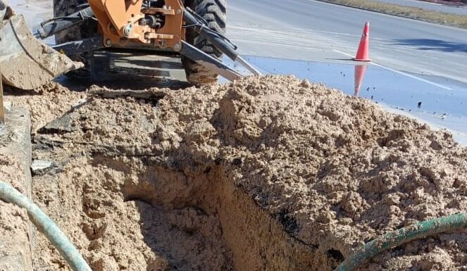 REALIZÓ COMAPA REPARACIONES DE FUGAS DE AGUA POTABLE EN DISTINTOS SECTORES DE REYNOSA