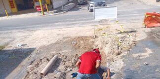 SUSTITUYE COMAPA REYNOSA TUBERÍA DE 16 PULGADAS EN LA COLONIA LONGORIA