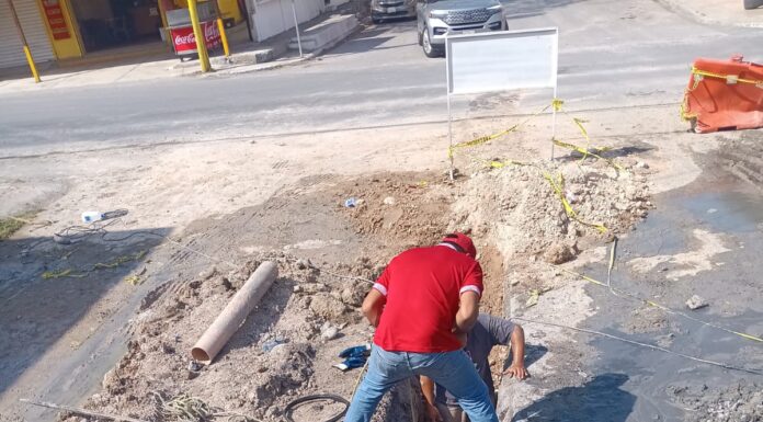 SUSTITUYE COMAPA REYNOSA TUBERÍA DE 16 PULGADAS EN LA COLONIA LONGORIA