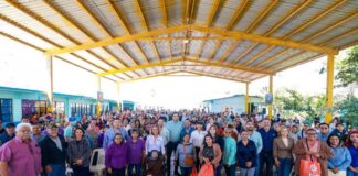 LLEVÓ ALCALDE CARLOS PEÑA ORTIZ SERVICIOS GRATUITOS A LAS FAMILIAS DE LA JACINTO LÓPEZ