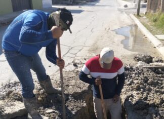 SOLUCIONÓ COMAPA FUGAS DE AGUA POTABLE EN DIVERSOS SECTORES DE LA CIUDAD