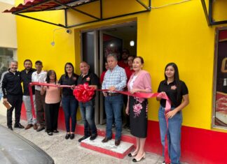 PIZZAS JUNIORS INAUGURA NUEVA SUCURSAL EN CAMARGO Y FORTALECE EL EMPLEO LOCAL