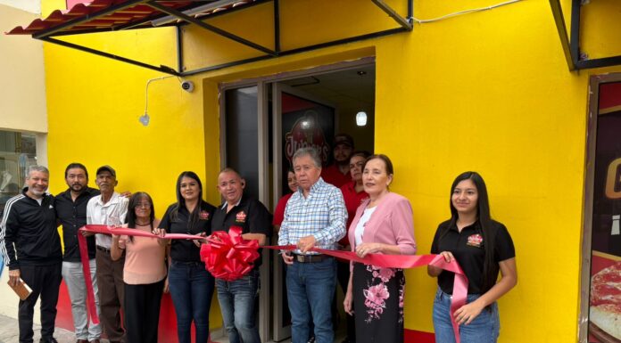 PIZZAS JUNIORS INAUGURA NUEVA SUCURSAL EN CAMARGO Y FORTALECE EL EMPLEO LOCAL