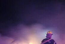 ARDE AUTOMÓVIL Y PASTIZAL EN LA CARRETERA RIBEREÑA A LA ALTURA DEL PORVENIR